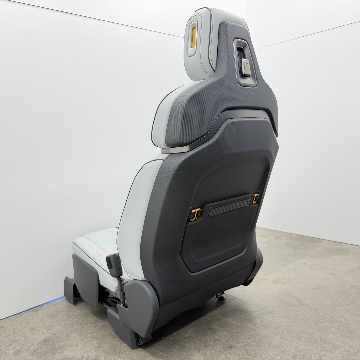 2022-2024 Rivian R1S Passenger Right Front Seat Ocean Coast Leather OEM