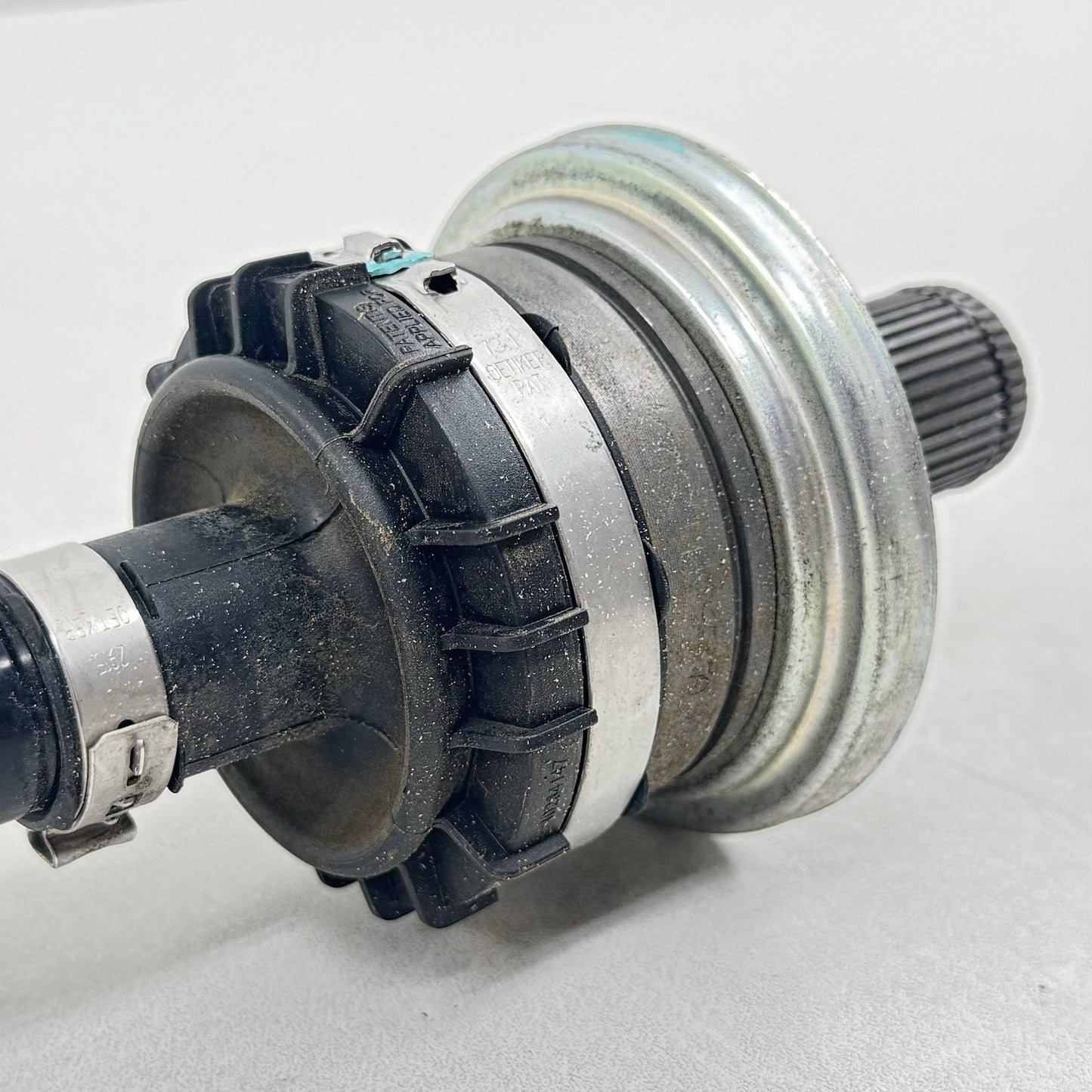 22-25 Volkswagen Golf R MK8 Passenger Right Rear CV Axle Shaft 5WA501204A OEM