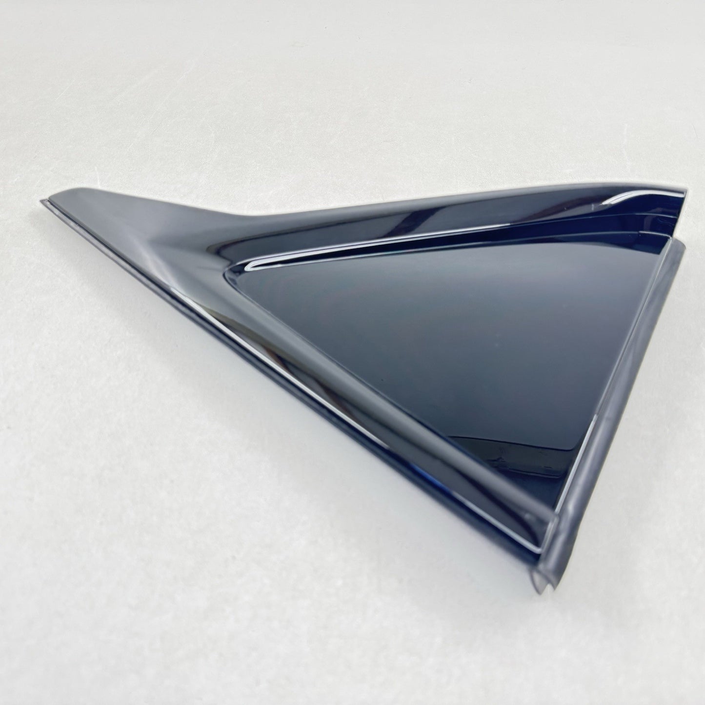22-25 CADILLAC CT5 V BLACKWING DRIVER LEFT REAR QUARTER PANEL WINDOW TRIM OEM