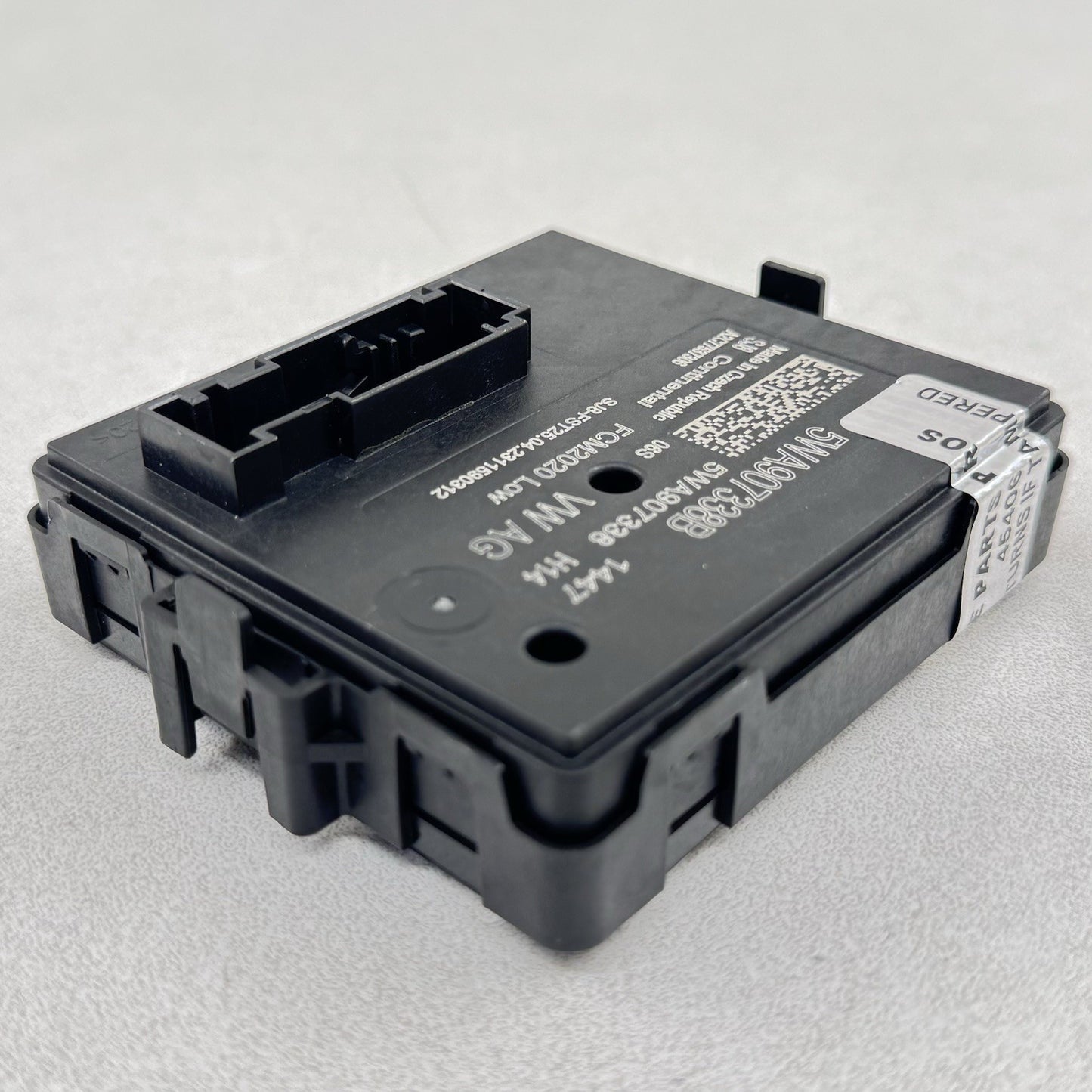 22-25 VOLKSWAGEN GOLF R MK8 HEADLIGHT HEAD LIGHT LAMP CONTROL MODULE OEM