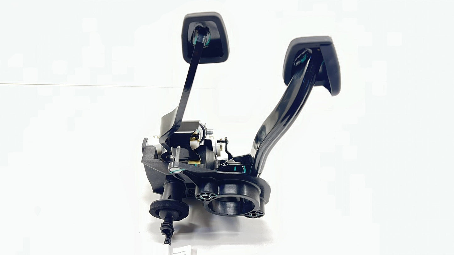 22-24 CADILLAC CT4 V BLACKWING MANUAL TRANS CLUTCH BRAKE PEDAL ASSEMBLY OEM