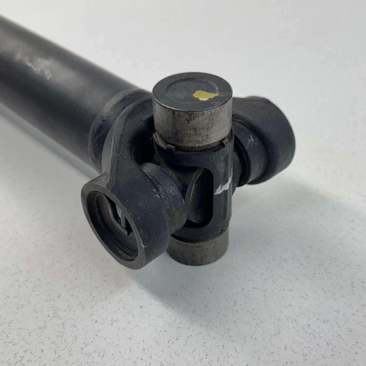 20-25 Silverado Sierra 2500 3500 Front Driveshaft Drive Shaft 87828755 OEM