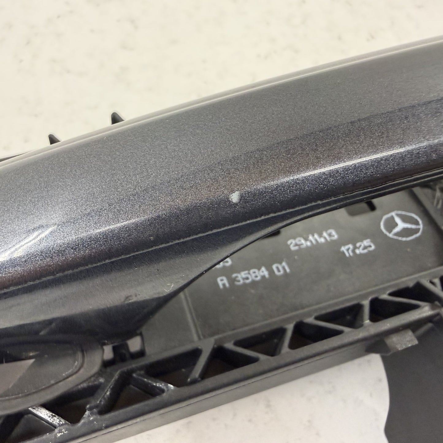 2008-2014 Mercedes C250 W204 Driver Left Front Exterior Door Handle OEM