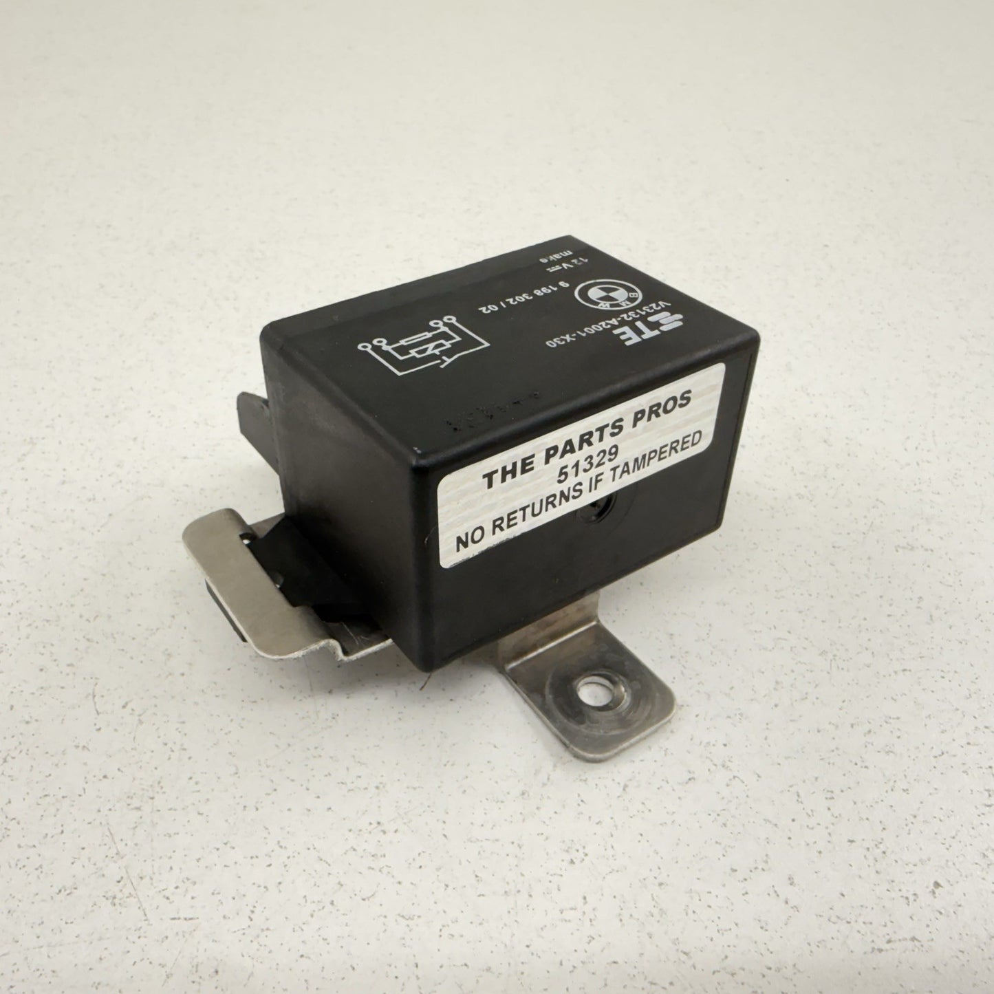 BMW F06 F10 F12 F13 F80 F82 F87 Multi Purpose Cooling Fan Relay Module OEM