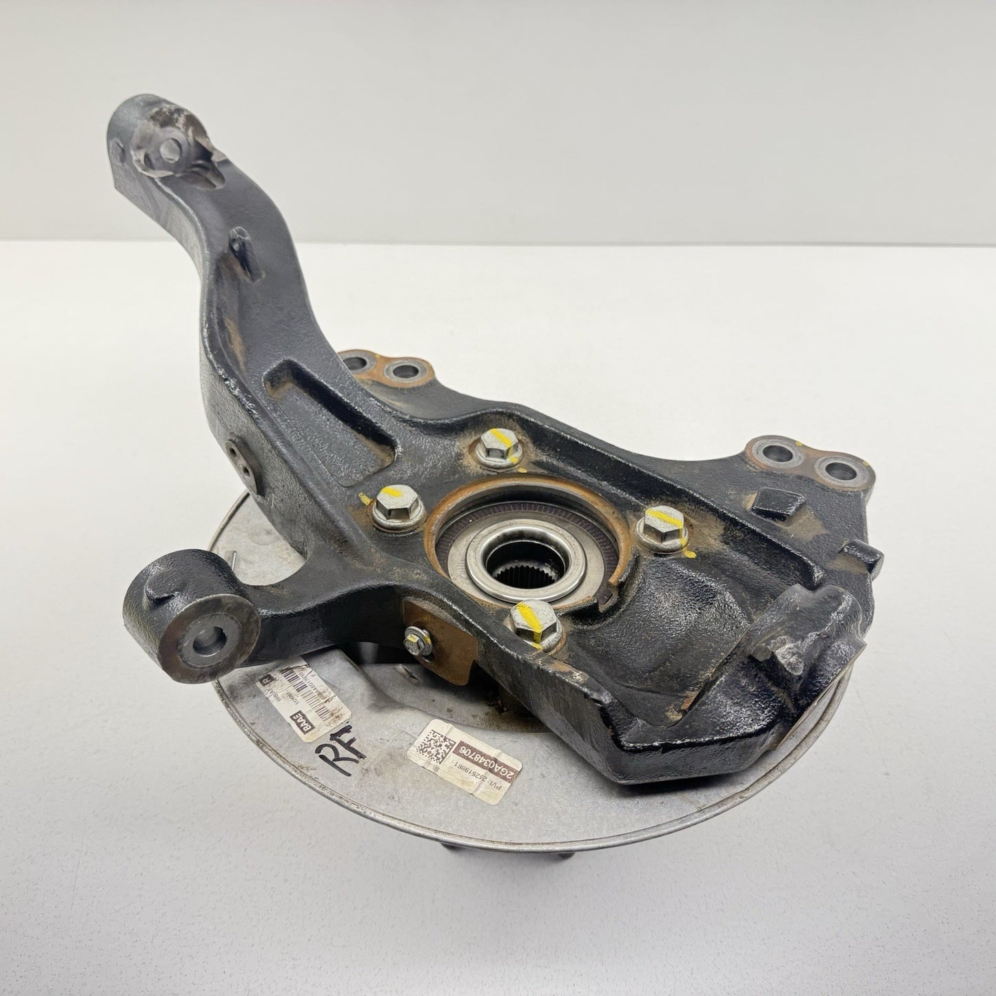 20-25 Silverado Sierra 2500 3500 Right Front Spindle Knuckle Hub Bearing OEM