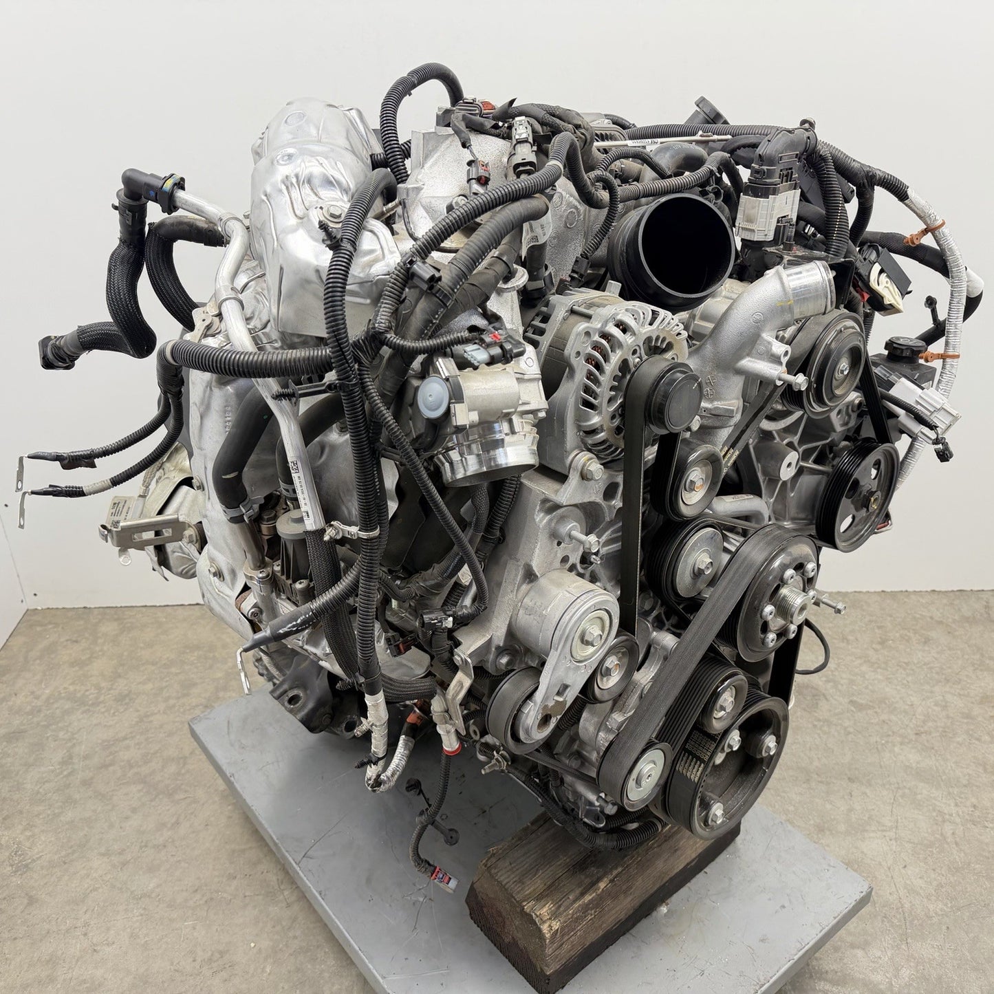 24-25 Silverado Sierra 2500 3500 Diesel LP5 Complete Engine Motor 5K Miles OEM