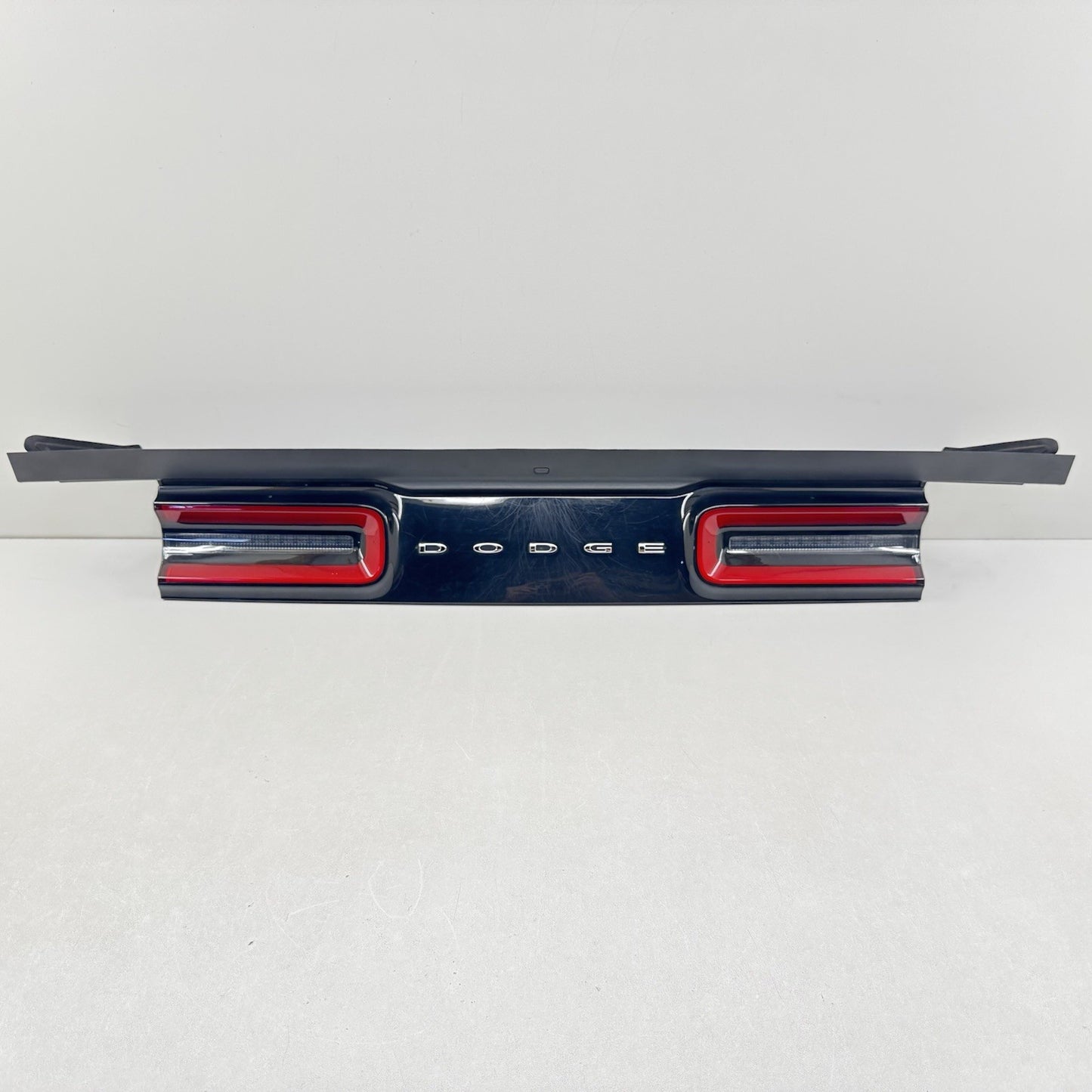 15-23 Dodge Challenger Rear Center LED Taillight Tail Light Lamp 68419751AA OEM