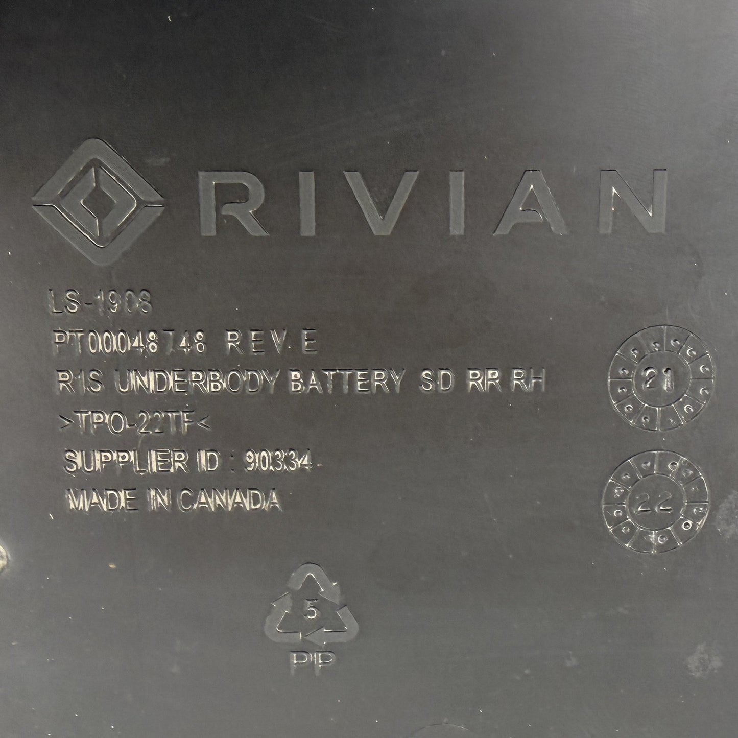 2022-2024 Rivian R1S Right Rear Underbody Battery Splash Guard PT00048748 OEM