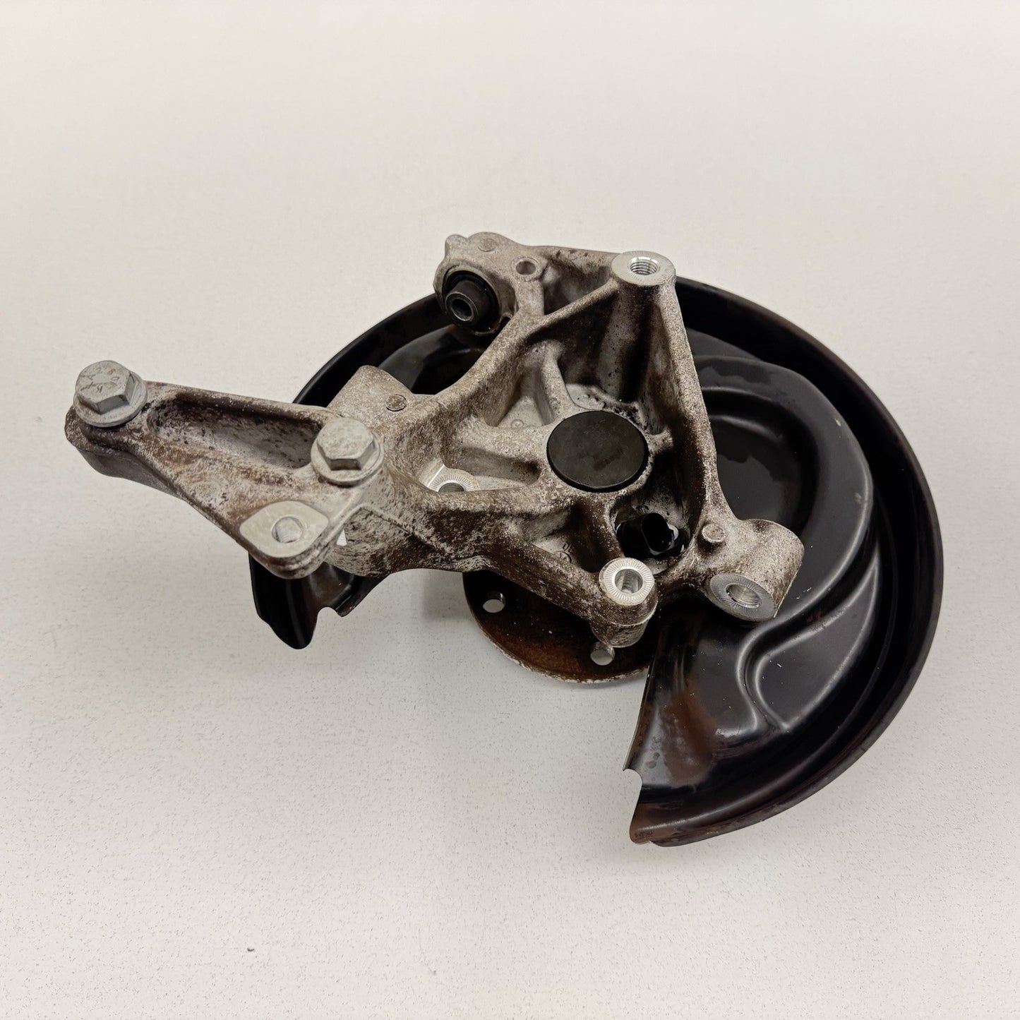 08-14 Audi TT FWD Driver Left Rear Spindle Knuckle Hub Wheel Bearing OEM