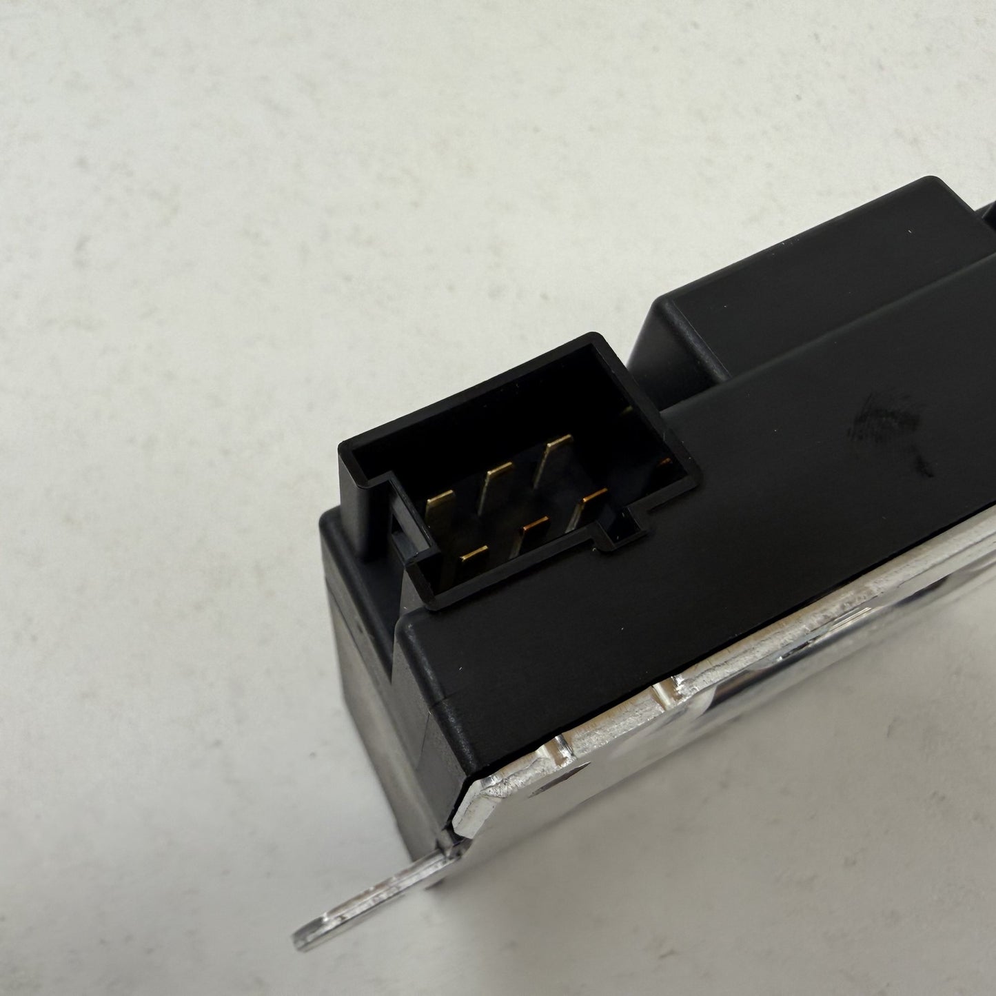 2014-2017 Mercedes-Benz S550 W222 Fuel Pump Control Module 0009004007 OEM