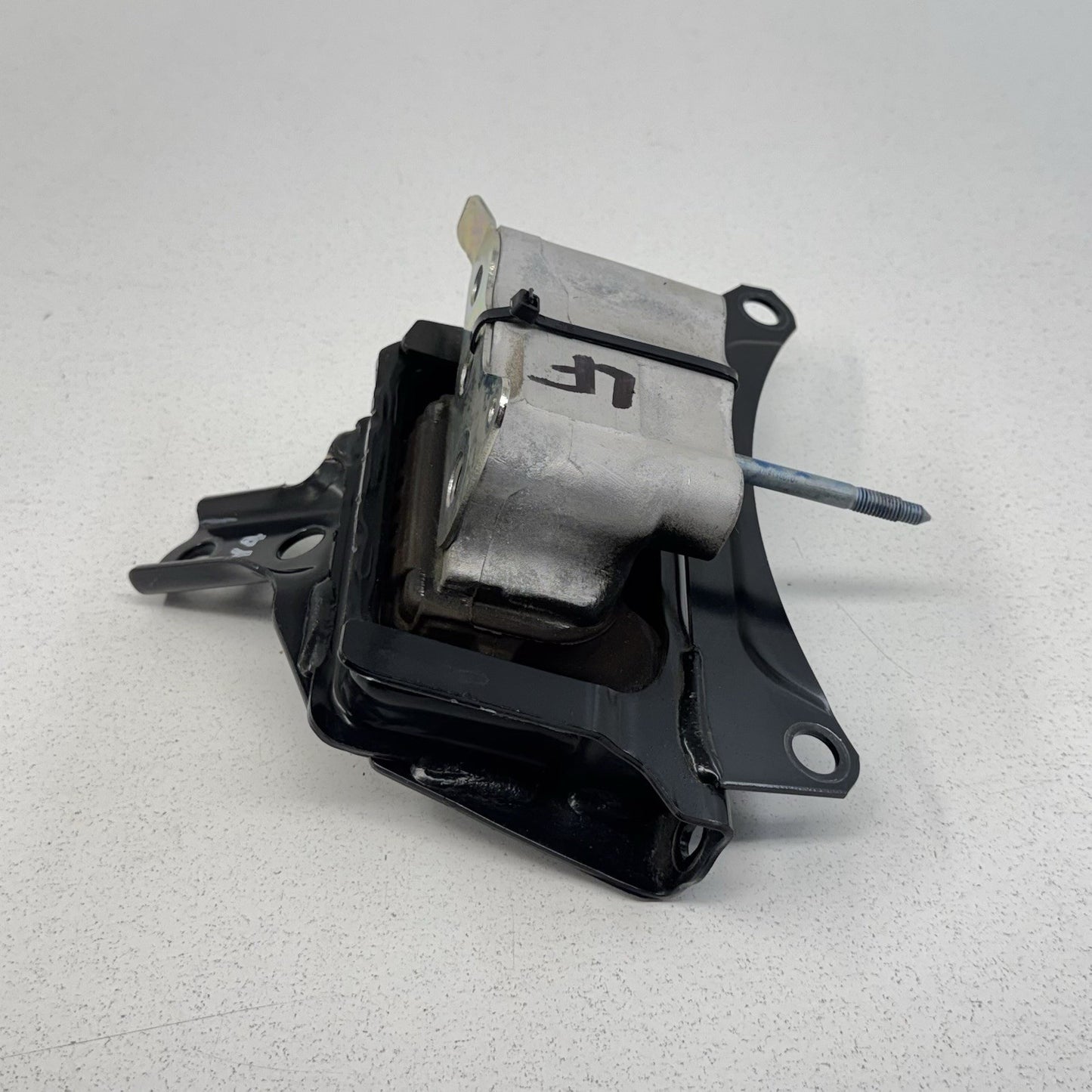 16-22 Toyota Prius / Prius Prime Driver Left Engine Mount Support Bracket OEM