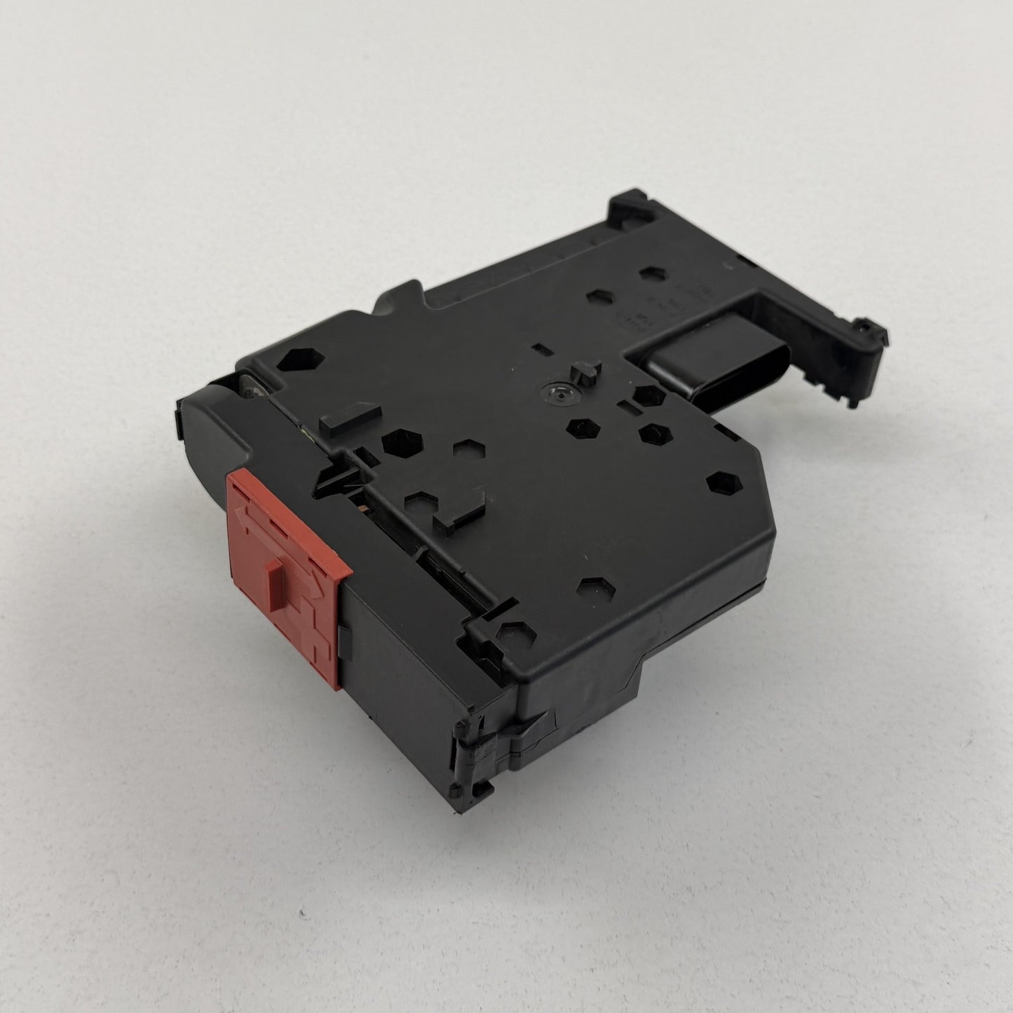 08-14 Mercedes C250 W204 Engine Bay Battery Power Distribution Junction Box OEM
