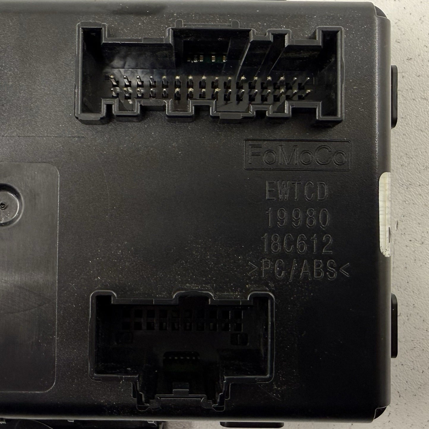 24-25 Ford Mustang Temperature Climate Control Module PR3T-18C612-BD OEM