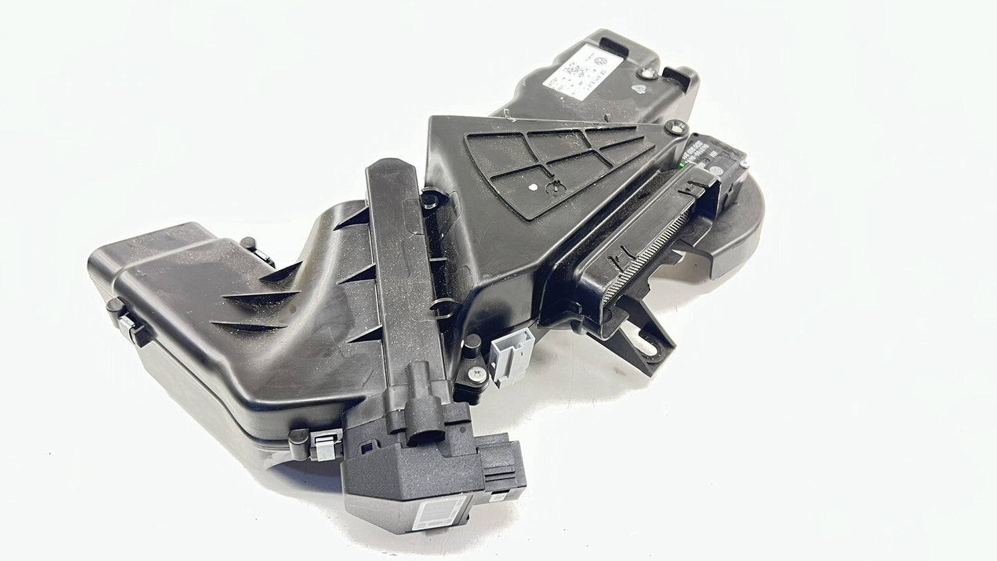 13-18 BENTLEY FLYING SPUR HVAC HEATER RIGHT FRONT AIR DISTRIBUTION HOUSING OEM
