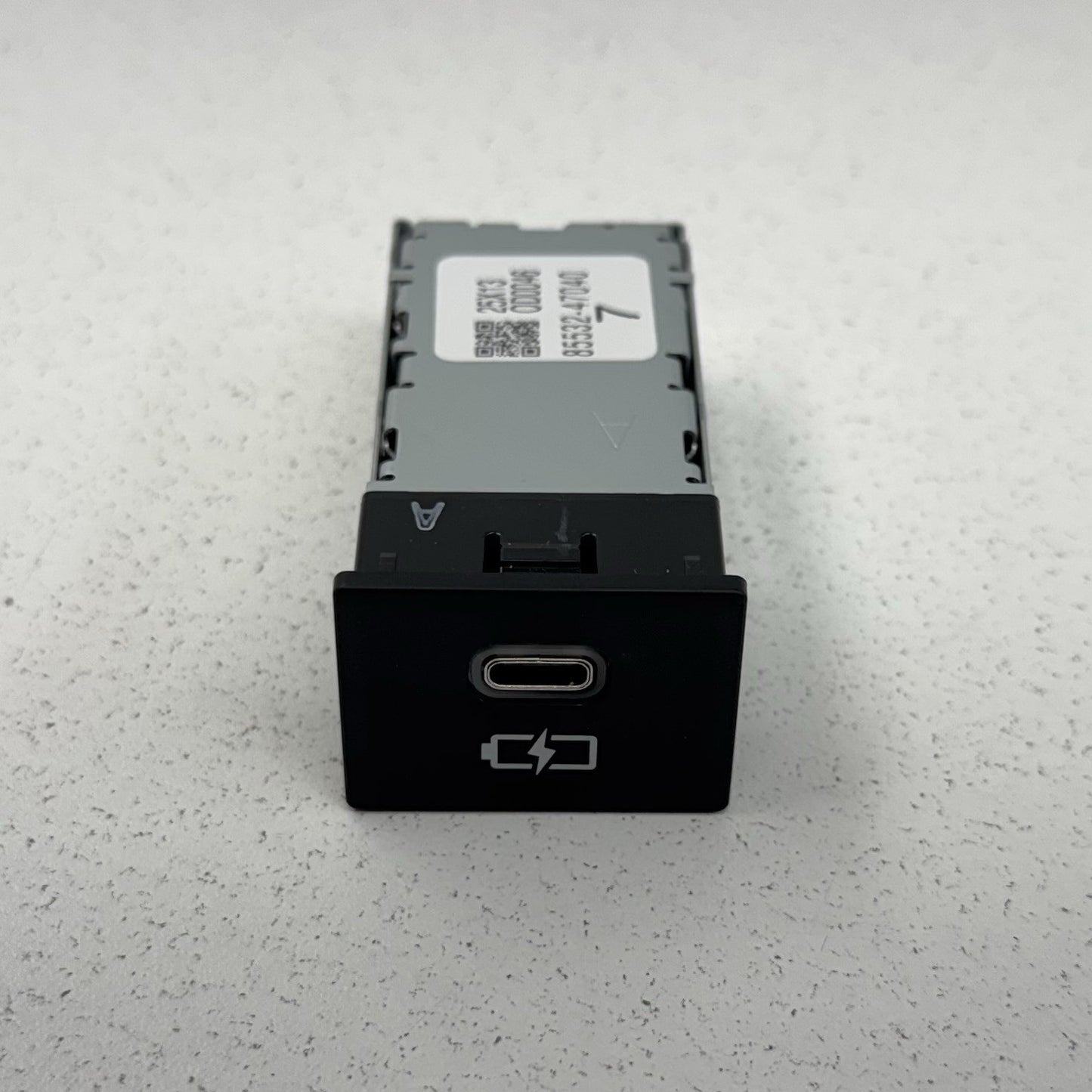 23-26 Toyota Prius Center Console USB Type C Charger Hub Port 85532-47040 OEM