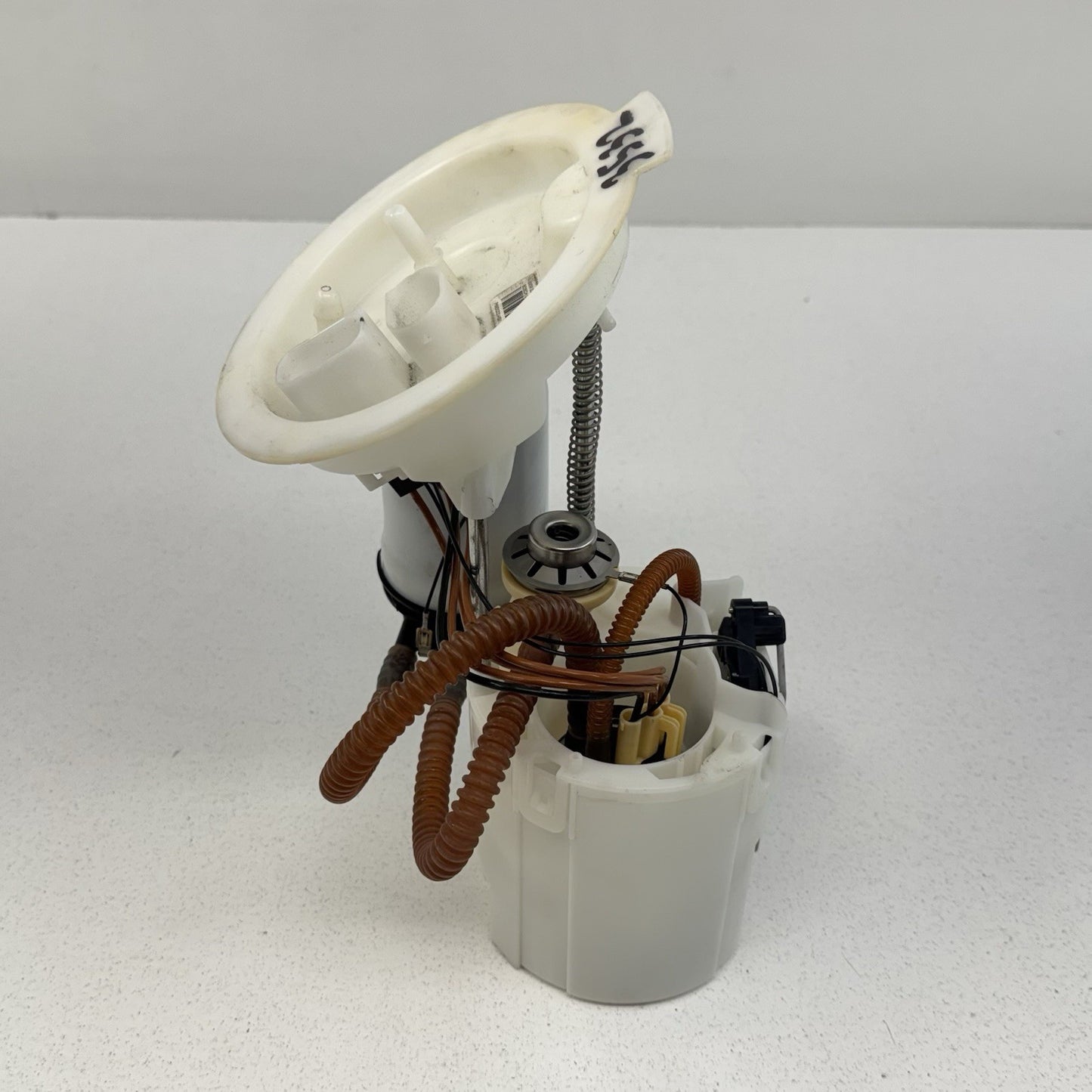 BMW F80 F82 F87 M2 M3 M4 S55 Gas Tank Fuel Pump Sending Unit 2284693 OEM