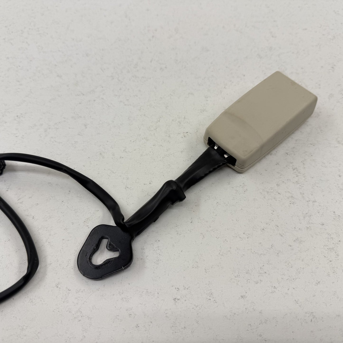 2014-2018 Bentley Flying Spur Passenger Right Front Seat Belt Buckle OEM