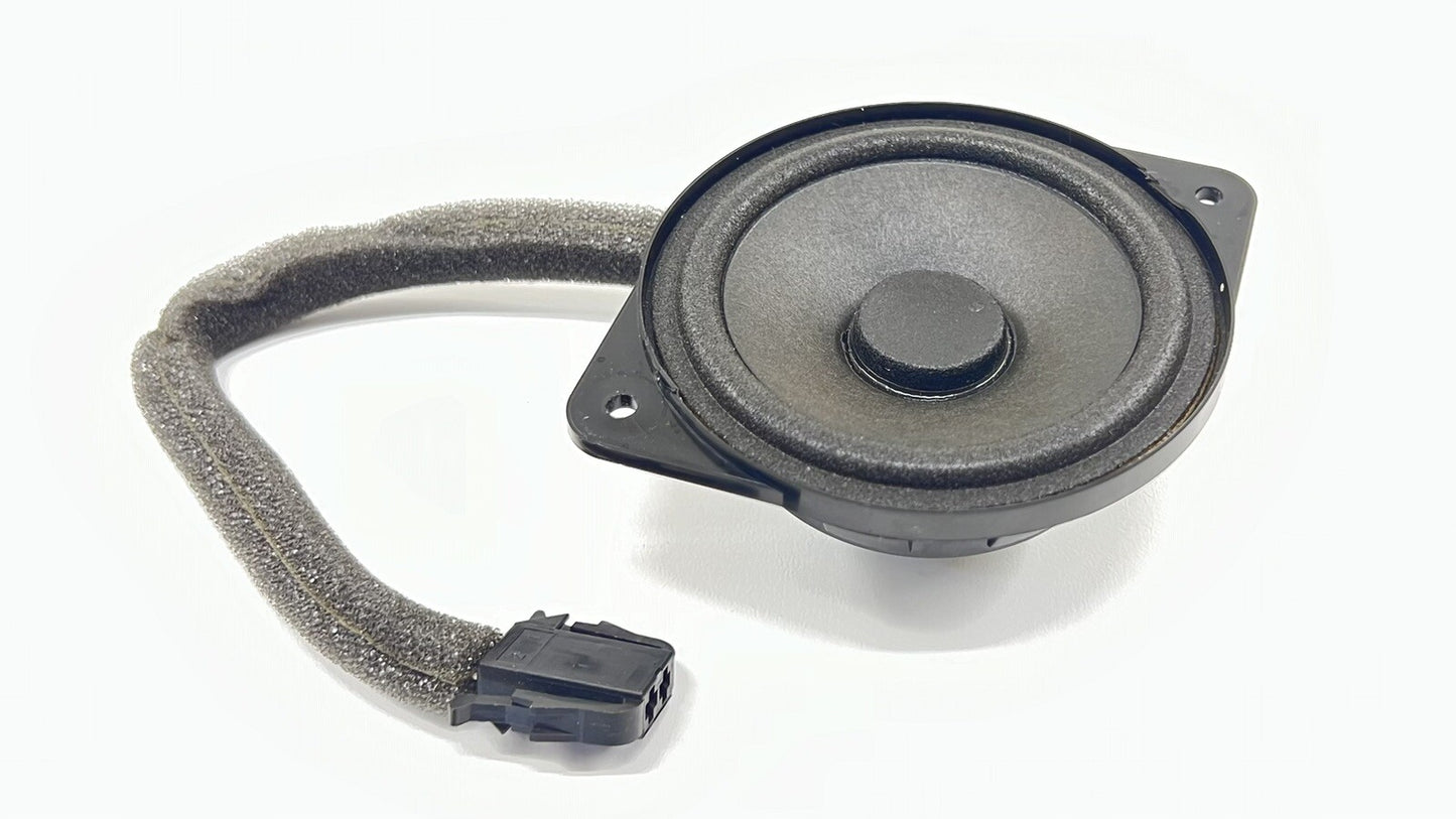 13-18 BENTLEY FLYING SPUR LEFT OR RIGHT REAR DECK SHELF SPEAKER 4W0.035.411 OEM