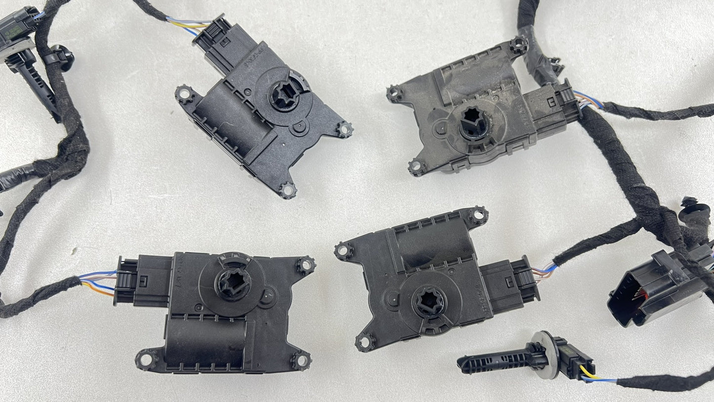 24-25 FORD MUSTANG GT HVAC BOX HEATER AC FLAP MOTOR AIR MIX ACTUATOR SET OEM