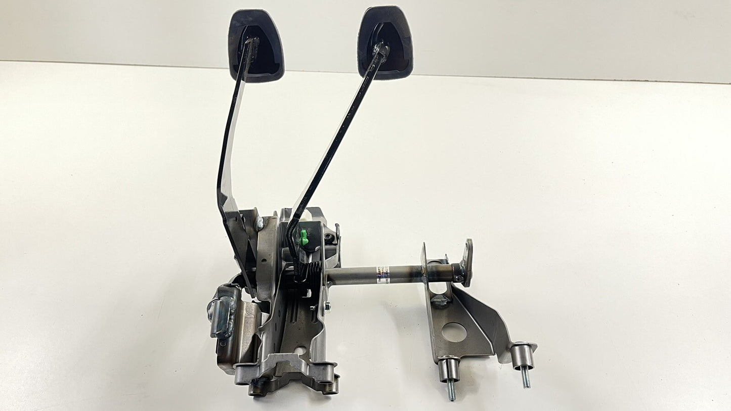 22-23 SUBARU BRZ MANUAL TRANSMISSION CLUTCH BRAKE PEDAL ASSEMBLY OEM