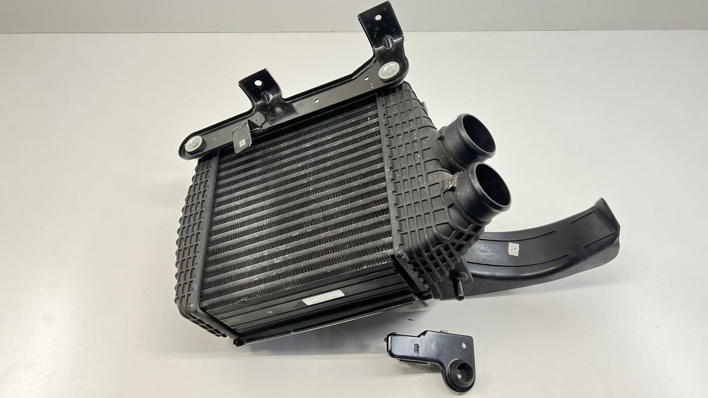 14-17 MASERATI GHIBLI DRIVER LEFT TURBO INTERCOOLER W/ DUCT 670035636 OEM