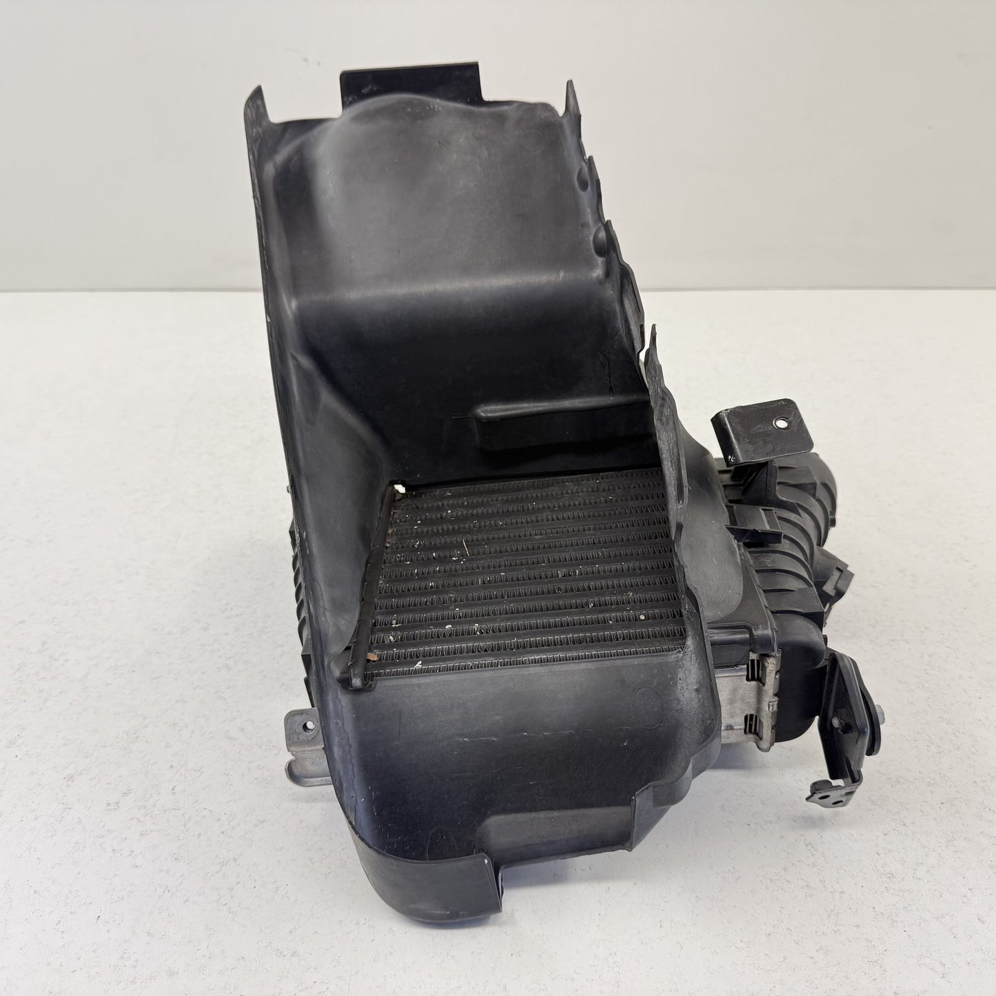 2014-2018 Bentley Flying Spur Left Front Turbo Intercooler Radiator W/ Duct OEM