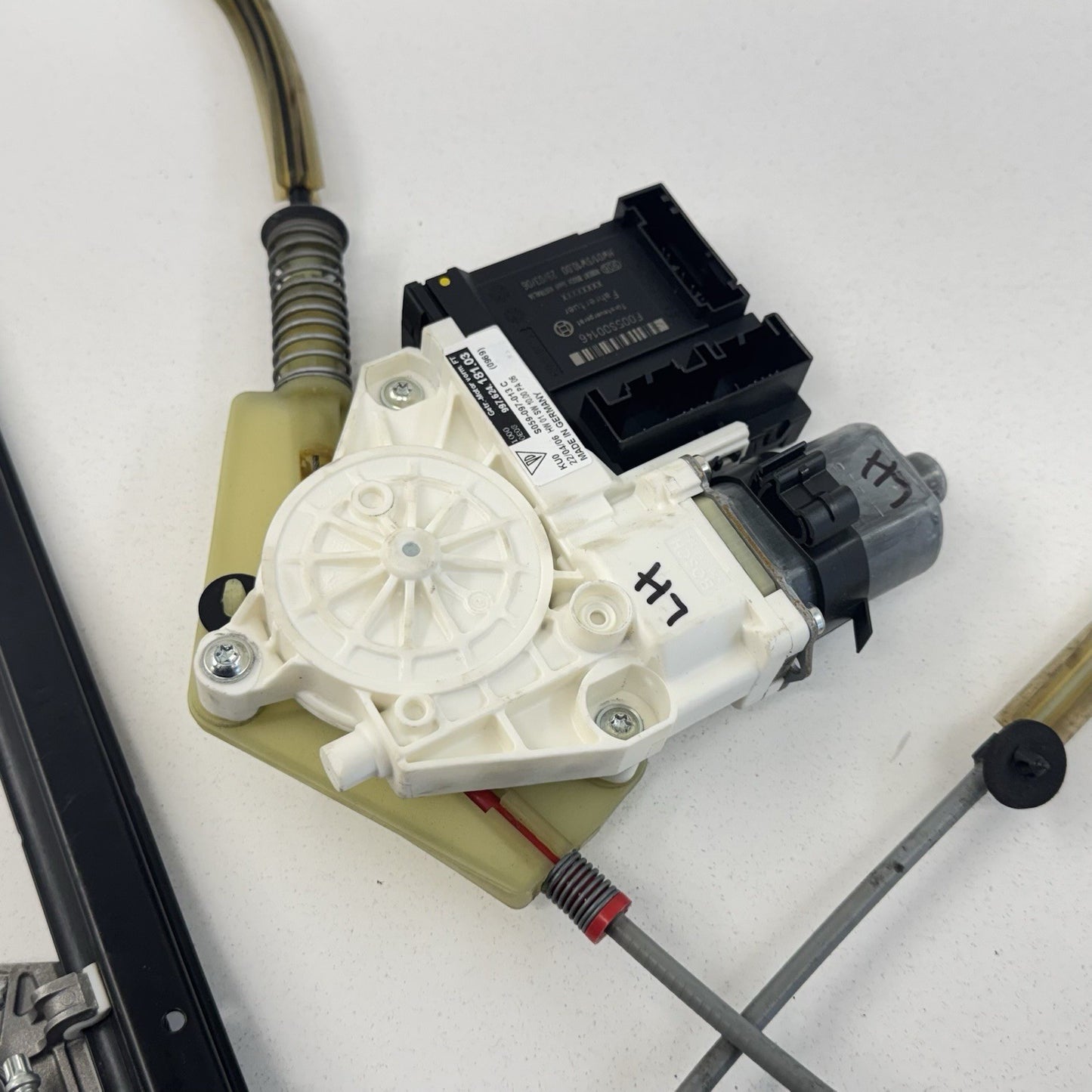 06-12 Porsche Cayman 987 Driver Left Door Glass Window Regulator W/ Motor OEM