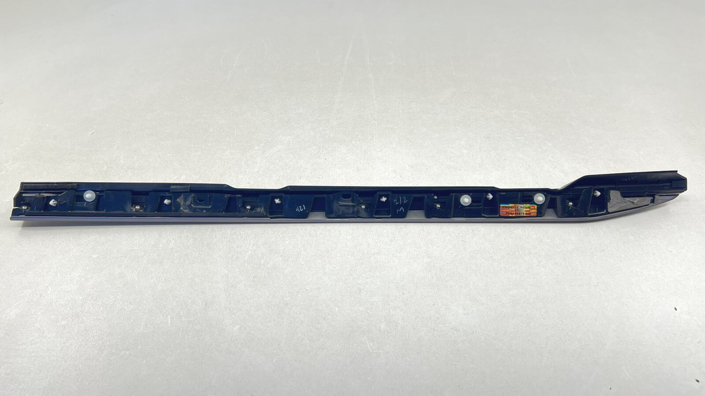 24-25 NISSAN Z NISMO RIGHT REAR QUARTER PANEL C PILLAR FINISH MOLDING TRIM OEM