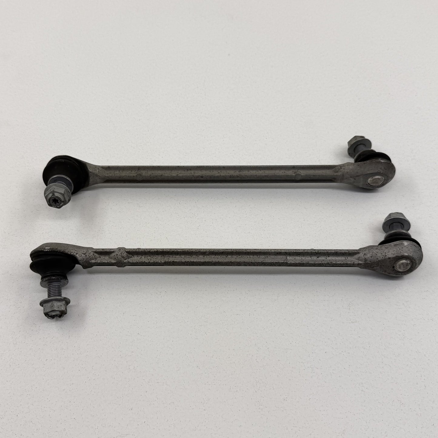 2008-2014 Mercedes-Benz C250 W204 Front Stabilizer Sway Bar End Link Pair OEM