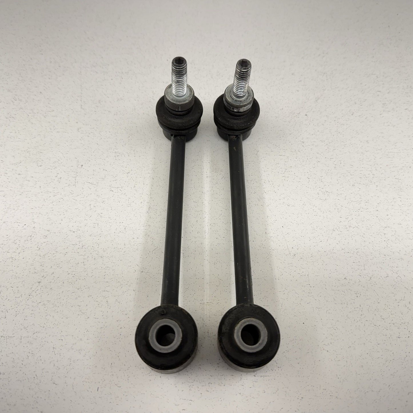 16-24 Chevrolet Camaro Rear Stabilizer Sway Bar End Link Pair Left & Right OEM