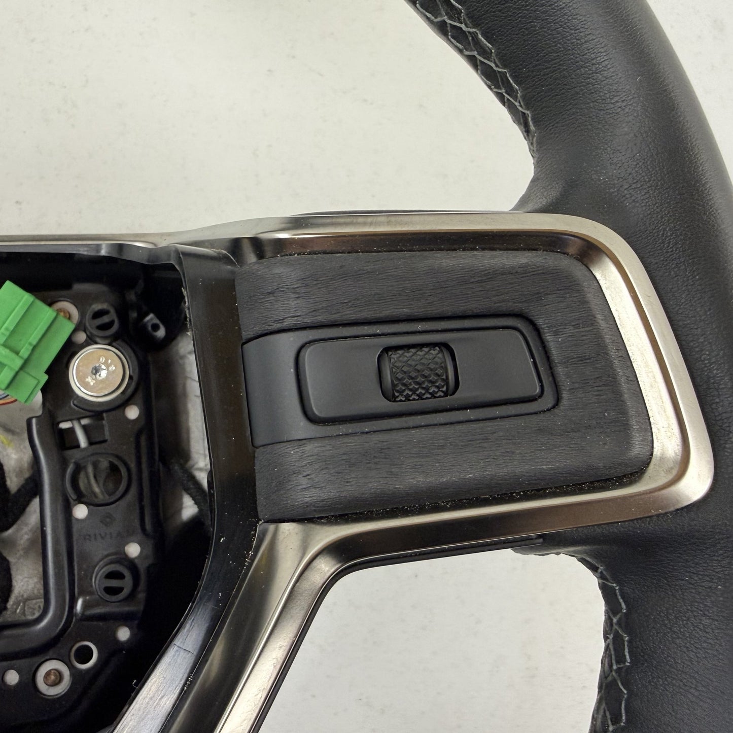 2022-2024 Rivian R1S Heated Steering Wheel W/ Controls Leather PT00000910-N OEM