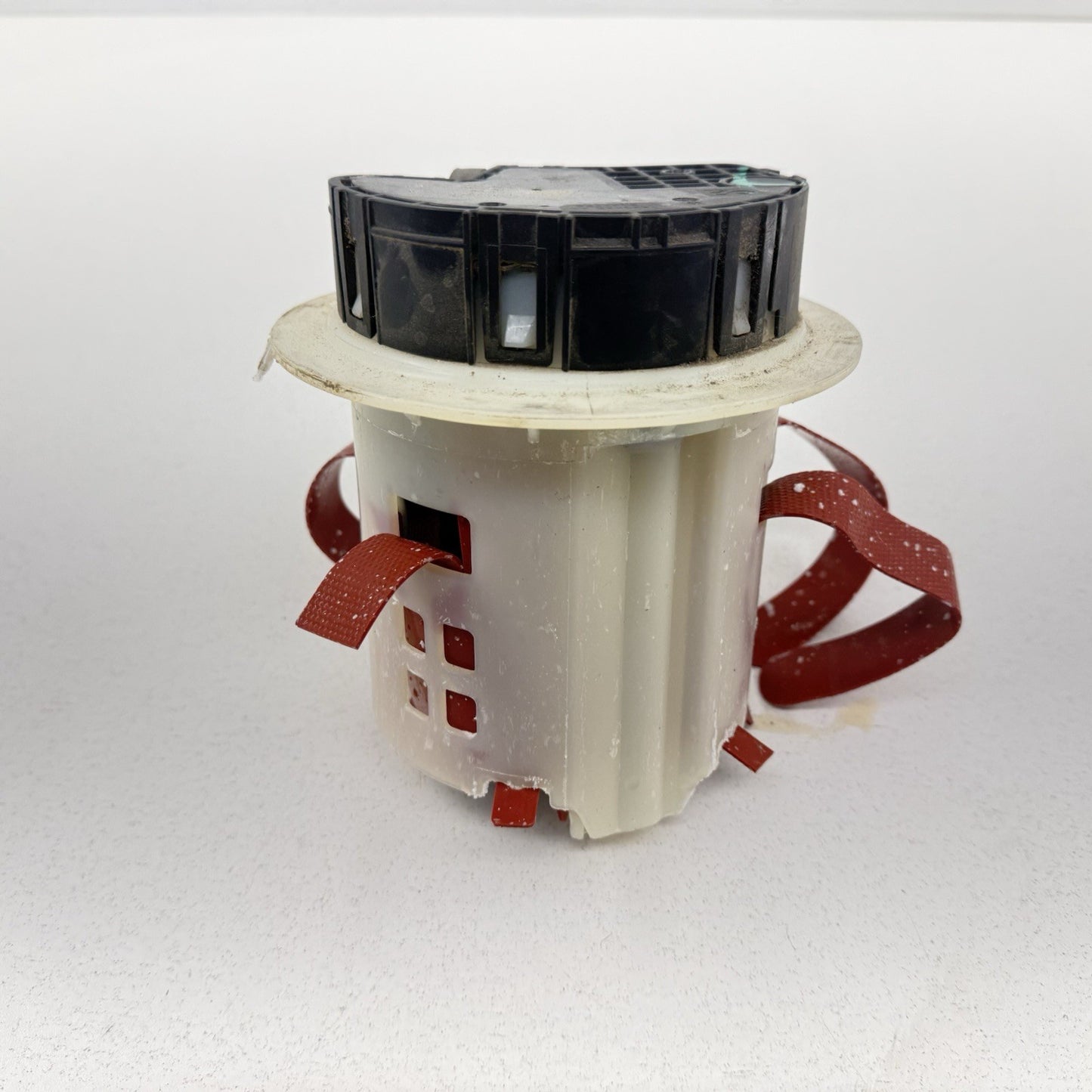 19-24 2500 3500 6.7L Diesel Exhaust Fluid DEF Pump Module Assembly 7660575AA OEM