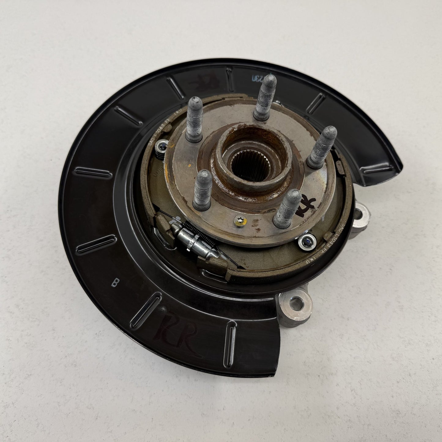 2010-2015 Chevrolet Camaro SS Right Rear Spindle Knuckle Hub Wheel Bearing OEM