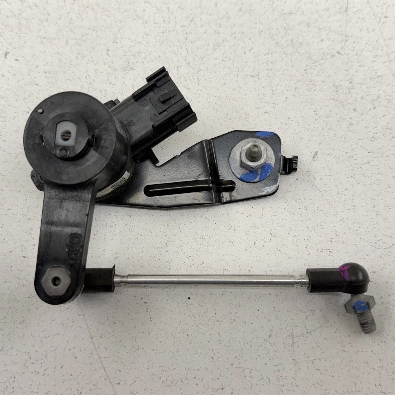 16-24 Chevrolet Camaro Driver Left Rear Suspension Ride Height Level Sensor OEM