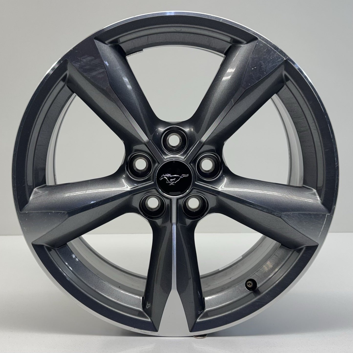 15-23 Ford Mustang GT 5 Spoke Wheel Rim 18x8 +40 Offset Factory OEM