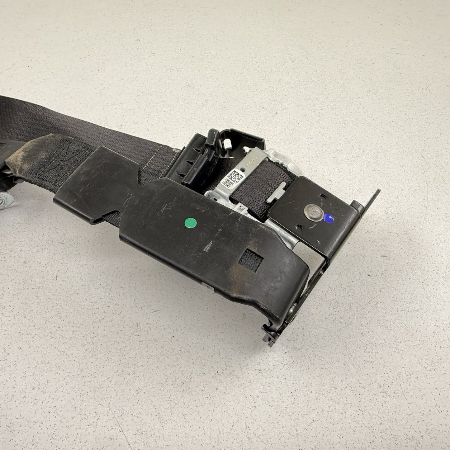 19-24 Ram 2500 3500 Rear Seatbelt Seat Belt Retractor Set Black OEM