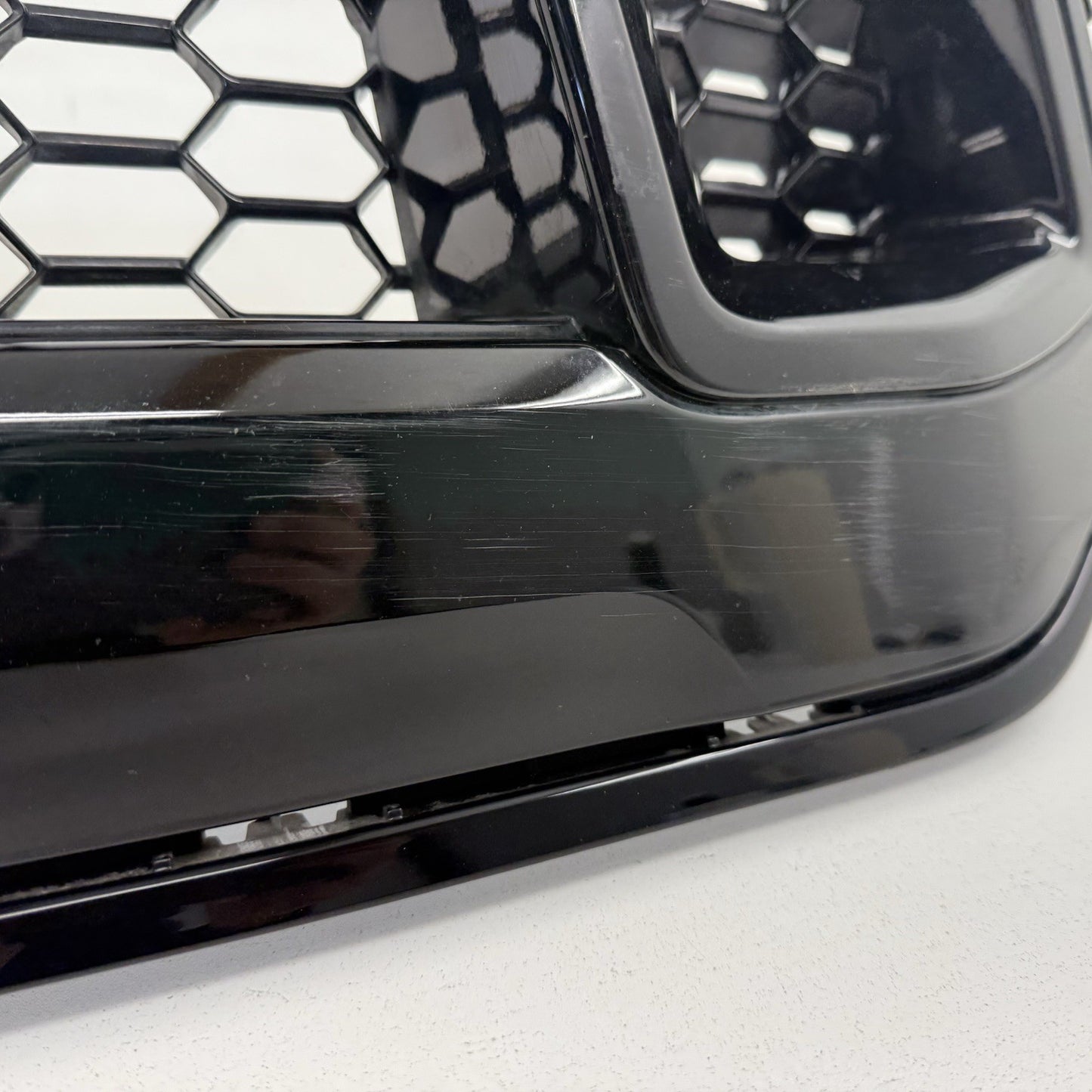 24-26 Ford Mustang GT Front Bumper Upper Grill Grille PR3B-8150-CBW OEM