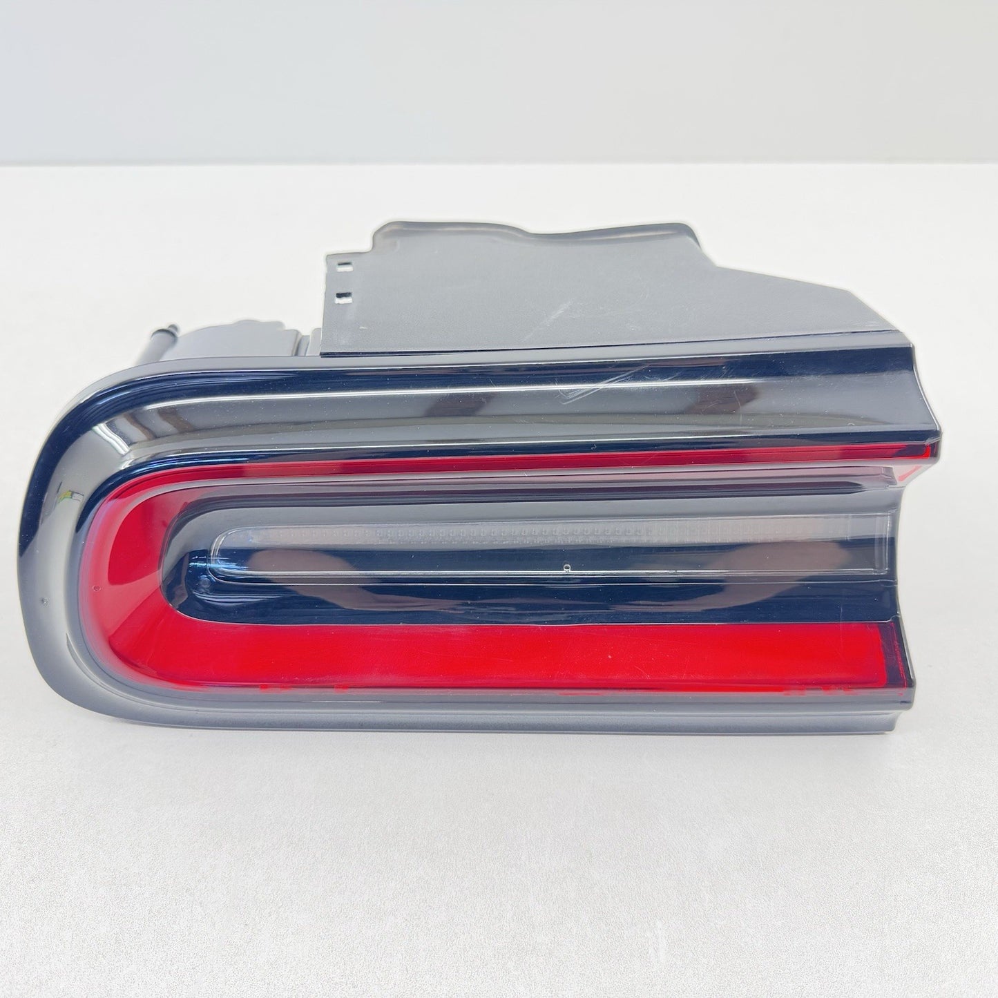15-23 DODGE CHALLENGER DRIVER LEFT REAR TAILLIGHT TAIL LIGHT LAMP 68510771AA OEM
