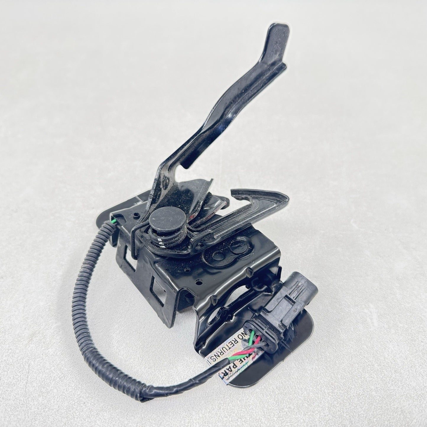 22-24 CADILLAC CT5 V BLACKWING FRONT HOOD LOCK LATCH WITH WIRE HARNESS OEM