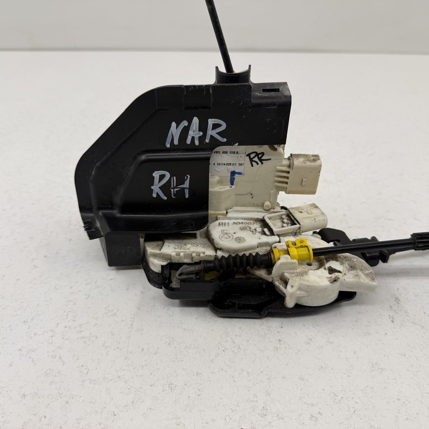 2014-2018 Bentley Flying Spur Passenger Right Rear Door Lock Latch Actuator OEM