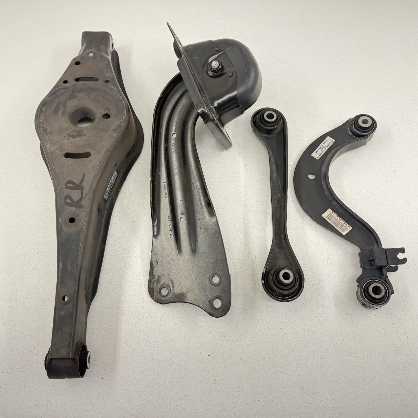 08-15 Audi TT Passenger Right Rear Control Arm Suspension Set OEM