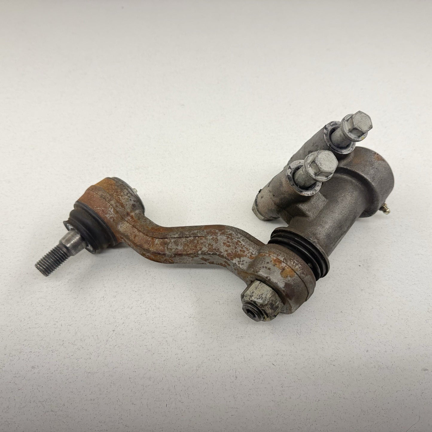 20-25 Silverado Sierra 2500 3500 Steering Linkage Idler Arm 84467788 OEM