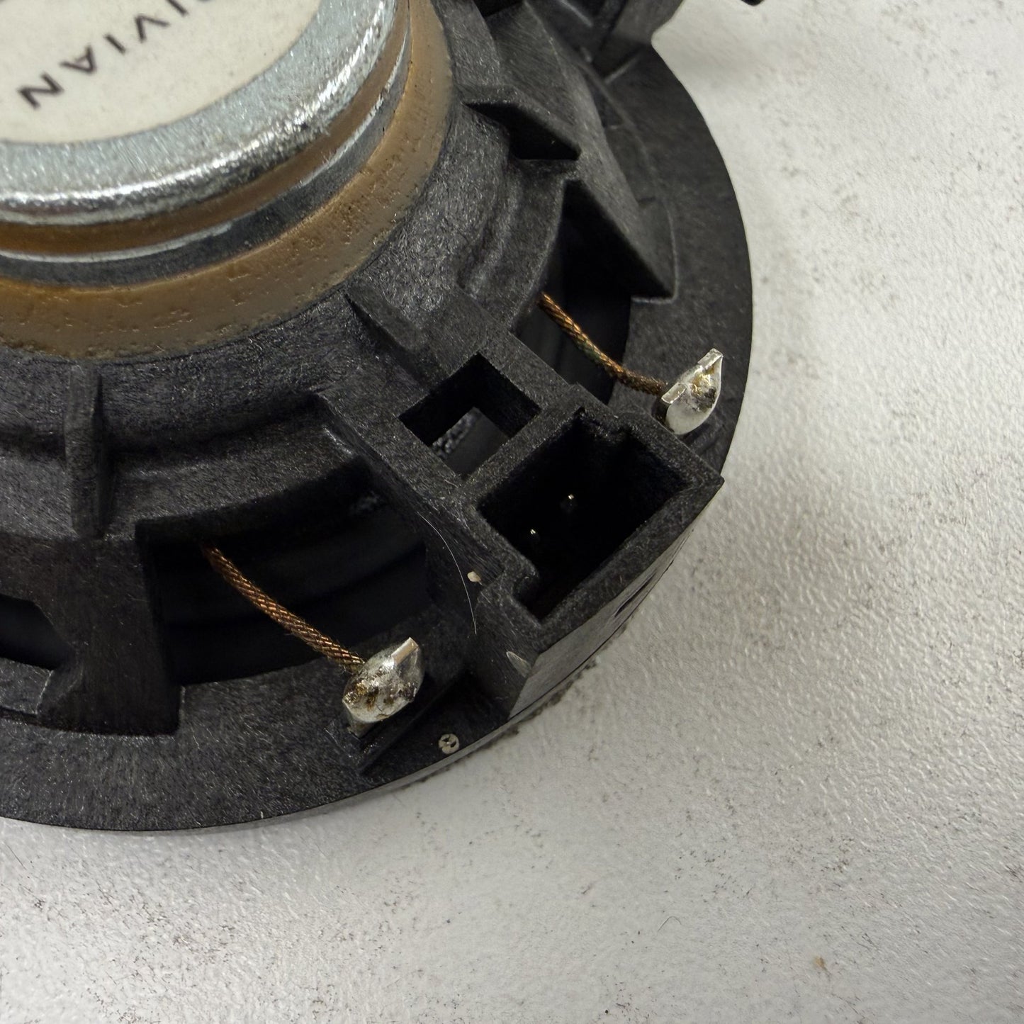 2022-2024 Rivian R1S Dash Instrument Panel Tweeter Speaker PT00002918-E OEM