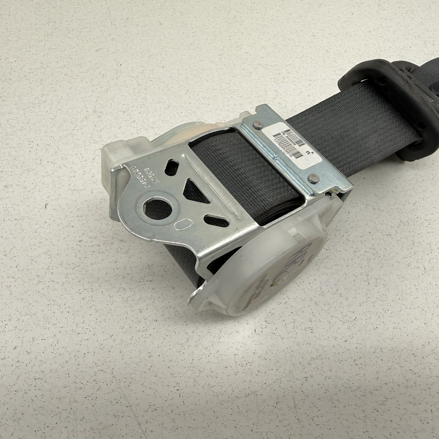16-23 Toyota Tacoma Right Rear Seatbelt Seat Belt Retractor 73360-04100 OEM