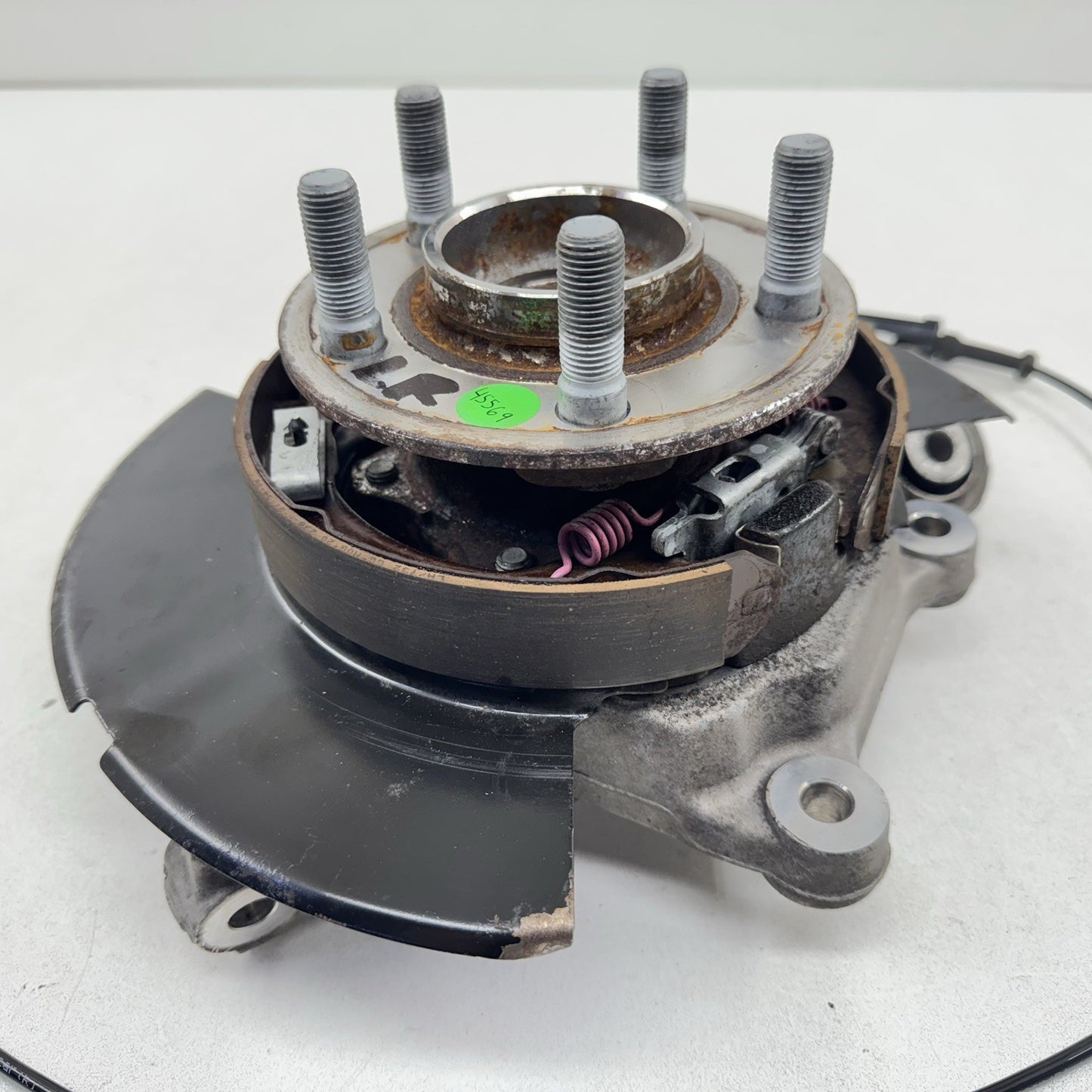 18-23 DODGE CHALLENGER WIDEBODY DRIVER LEFT REAR SPINDLE KNUCKLE HUB BEARING OEM