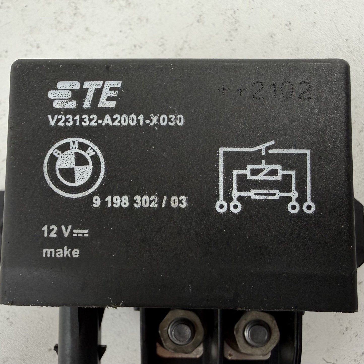 2021-2026 BMW M3 M4 G80 G82 Radiator Cooling Fan Relay Module 9198302 OEM
