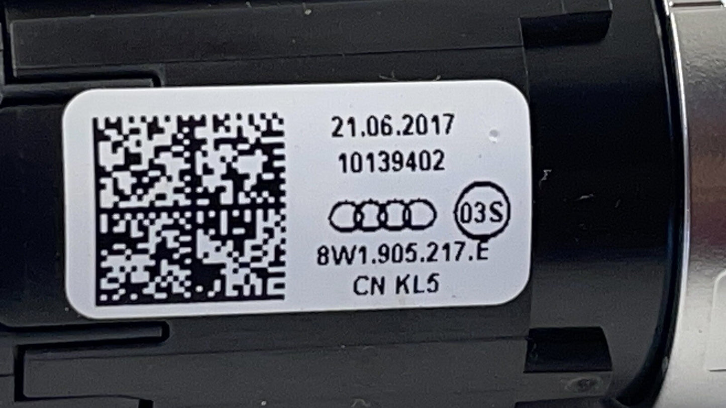 17-22 AUDI A4 S4 A5 S5 ENGINE START STOP BUTTON CONTROL SWITCH 8W1 905 217 E OEM