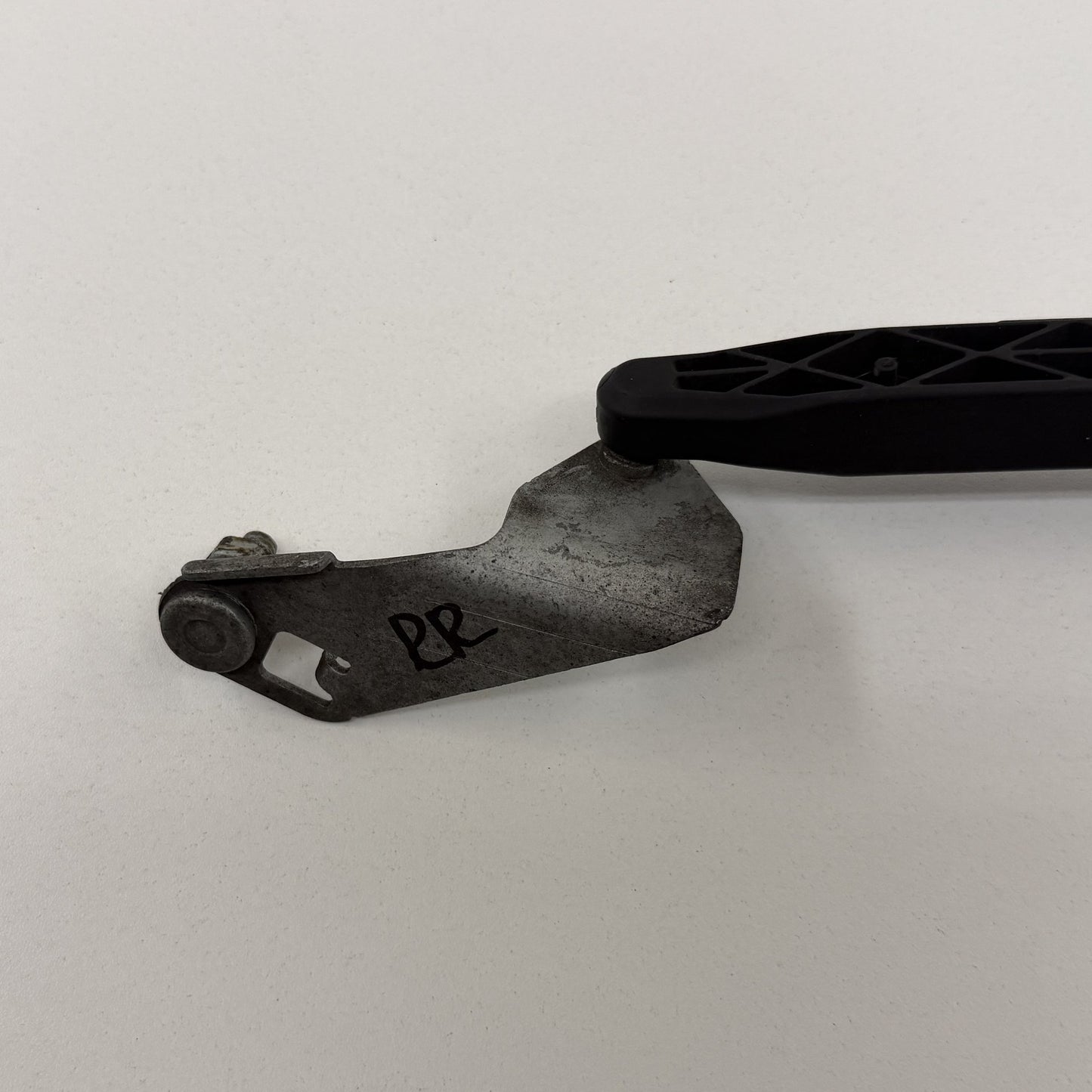 2014-2020 Mercedes S550 W222 Right Rear Suspension Ride Height Level Sensor OEM