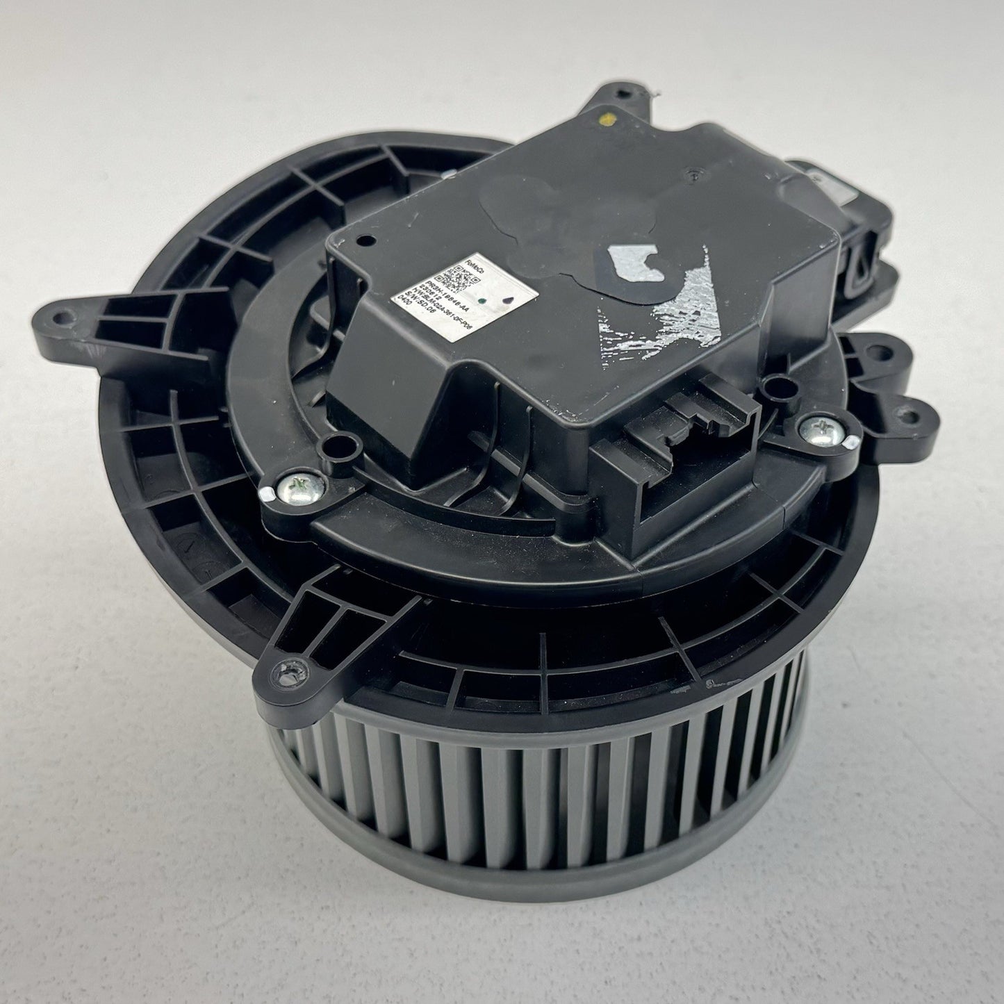 24-26 Ford Mustang HVAC AC Air Temperature Fan Blower Motor PR3H19846AA OEM