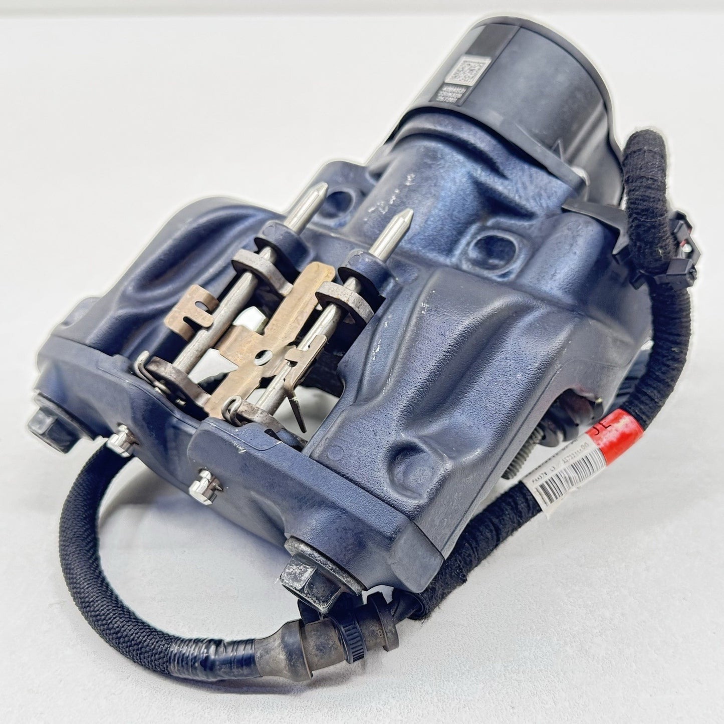 24-25 FORD MUSTANG GT PASSENGER RIGHT REAR PARKING PARK DRIFT BRAKE CALIPER OEM